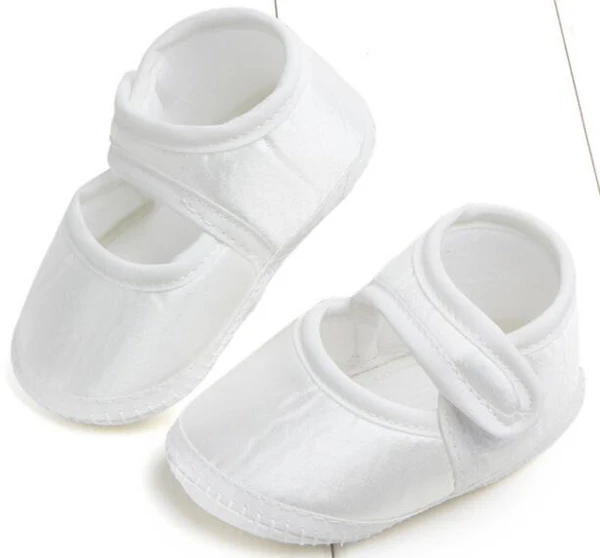 Обувь для младенцев, носки для новорожденных девочек; Сатиновые туфли-лодочки белые christenning обувь; комнатные тапочки; sandq детский Мэри Джейн ... фото