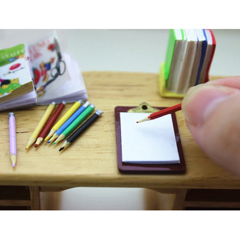 8 Pcs/lot 1/12 Dollhouse Miniature Accessories Mini Colorful Pencil Model Doll New Arrival | Игрушки и хобби