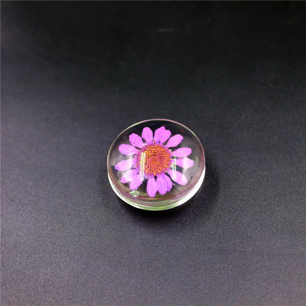 ZHUBI 2pcs 30MM Handmade Vintage Style Natural Dried Sun Flowers Long Necklaces & Pendants Glass Flat Ball Resin Cameo Pendant |