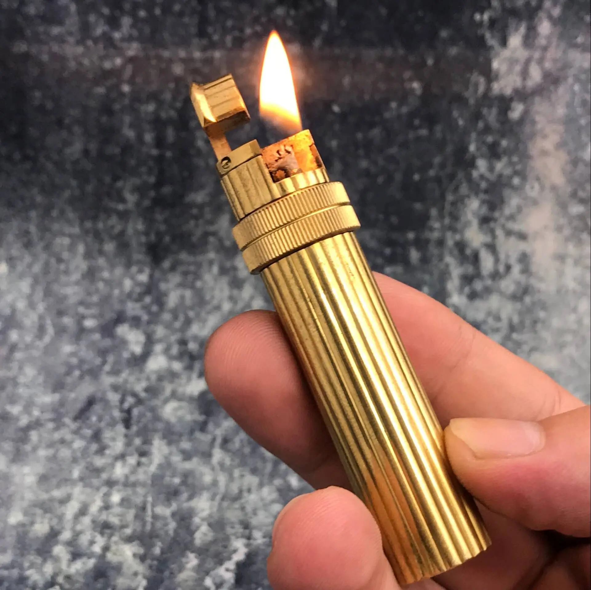 Винтажная латунная бензиновая зажигалка с двойной передачей Подарочная