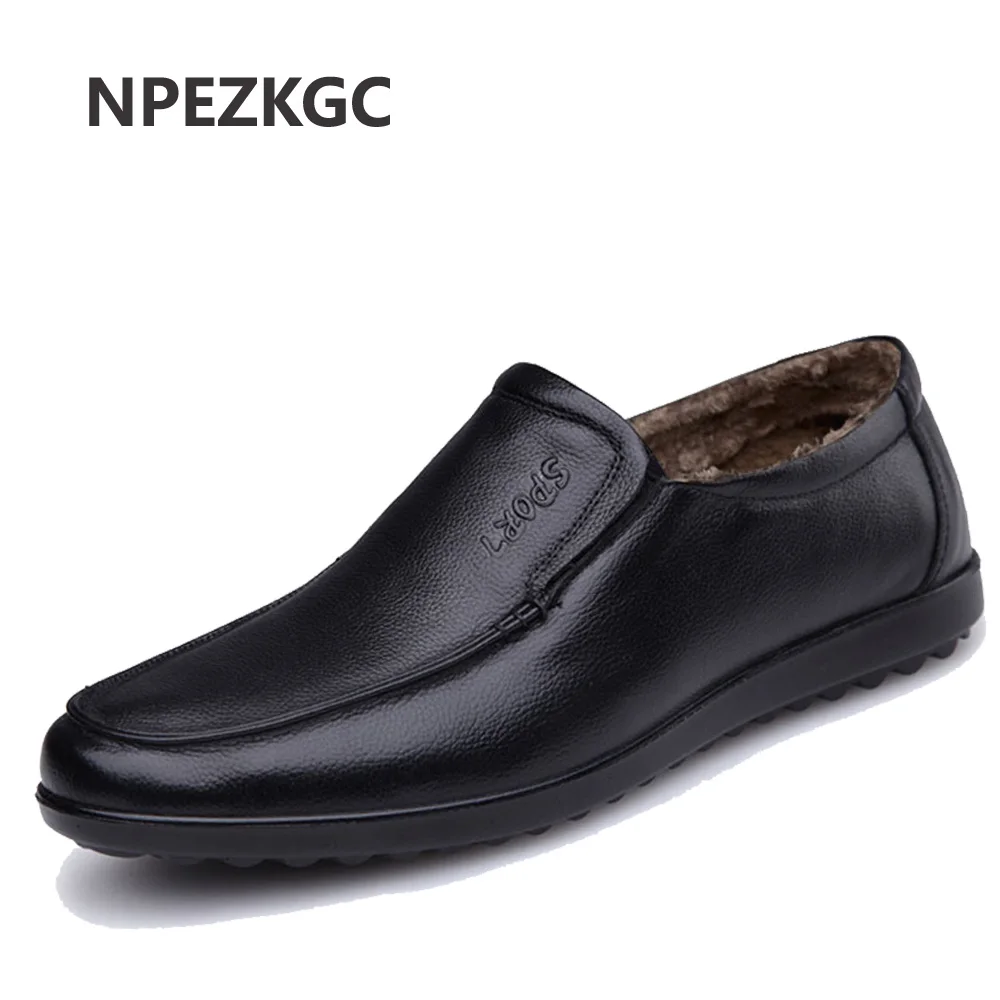 

Новые зимние мужские кожаные туфли NPEZKGC, повседневные мужские лоферы, обувь на плоской подошве, Мокасины, мужские лоферы, Мужская обувь из на...
