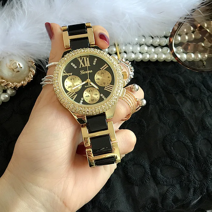 Женские кварцевые часы три ряда стразы Женева римские цифры гламурный ободок