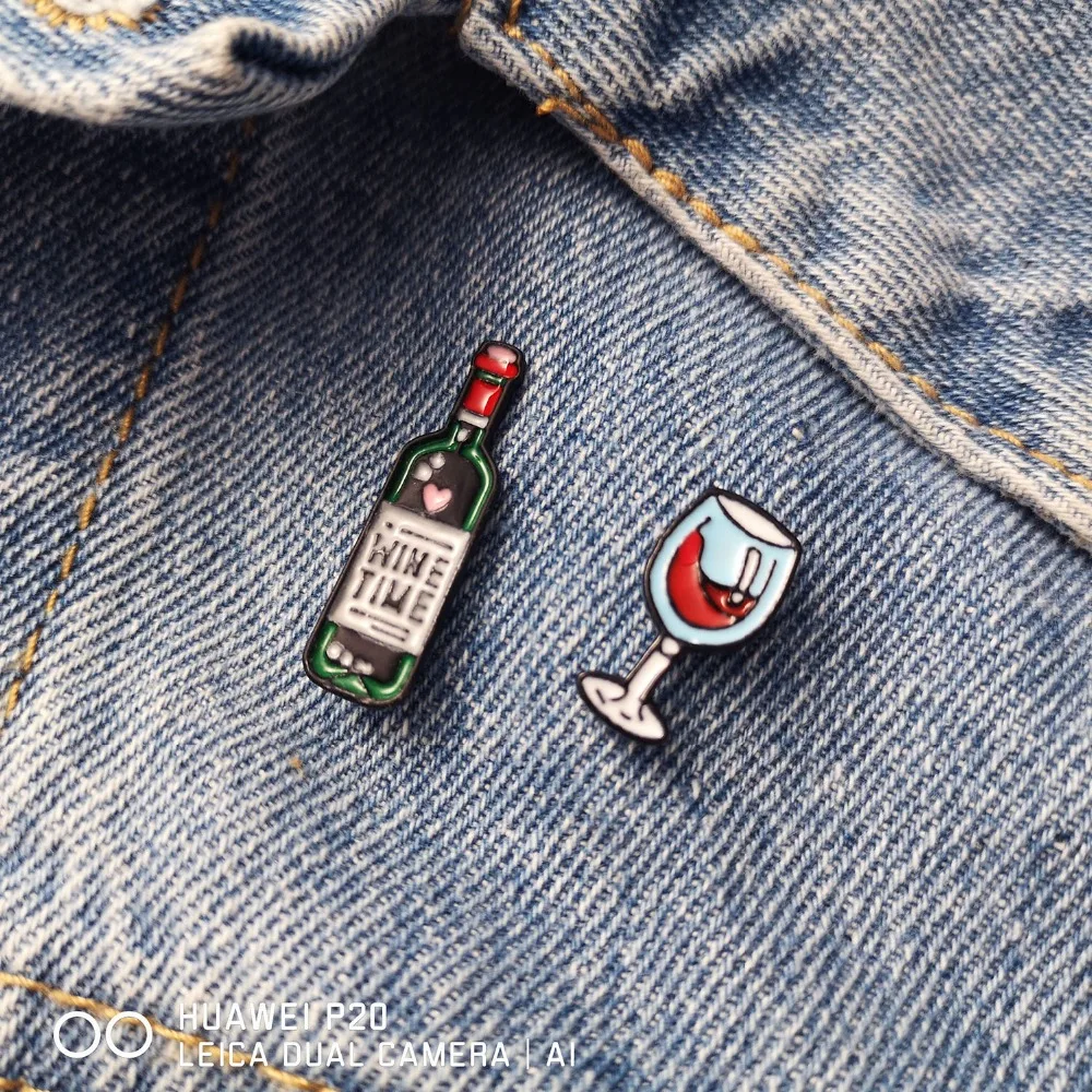 

Mini Cute Wine Glasses Couple Brooches Pins Red Wine Bottle Cup Brooches Enamel Pin Badge For Lovers Best Friend Pins