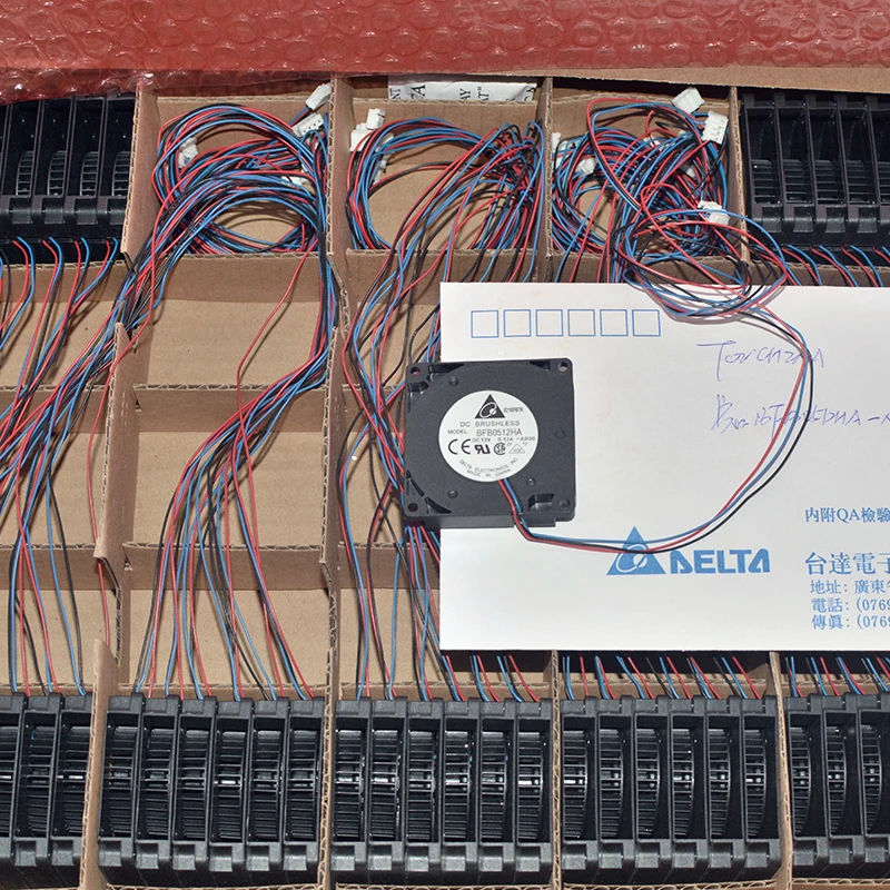 BFB0512HA AR00 50 мм вентилятор Турбовентилятор 50x50x10 12 В 0 А 5 см 3 проводной контактный