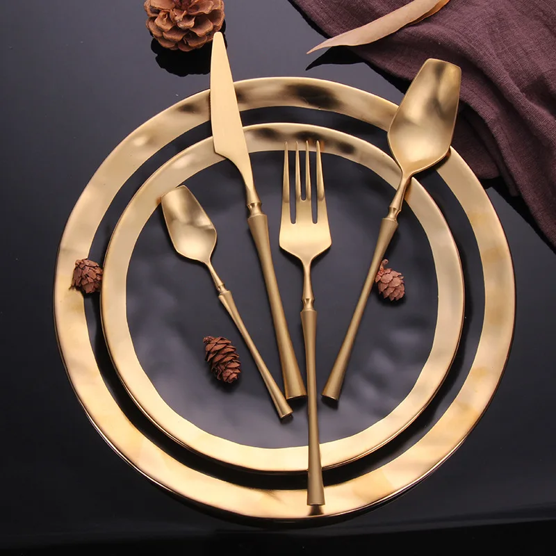 

8pcs/lot Gold Portable Cutlery Stainless Steel Table Knife S poon Fork Set Dinnerware Korean Food Cutlery Tableware Sets