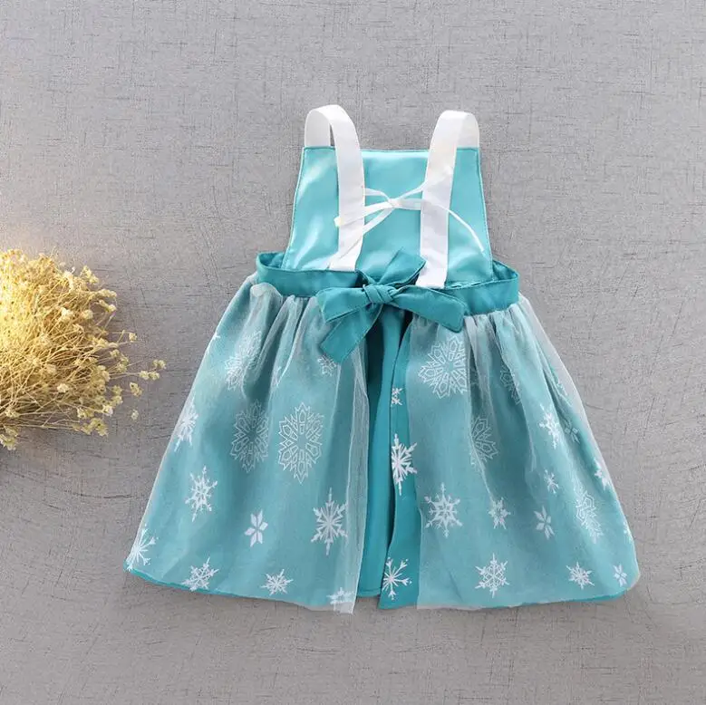 Retail 2019 Children Baby Cartoon Waterproof Apron Dress for children Girls Princess Cute Back Bow 2-6T | Детская одежда и обувь