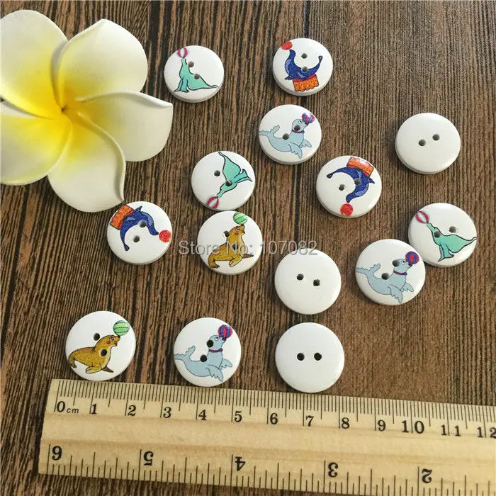 

1000pcs Mixed Dolphin Sea Dogs/Lions Patterns Painted Round Wood Buttons 2 Hole DIY Scrapbooking Sewing Accessories 20mm