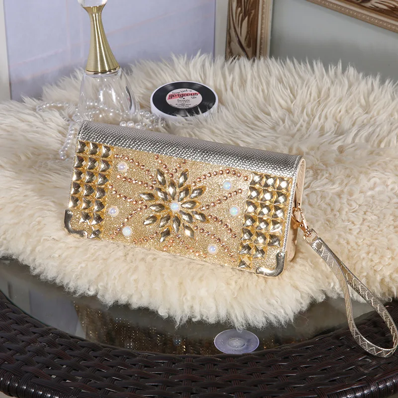 Женский элегантный роскошный клатч золотого и серебряного цвета