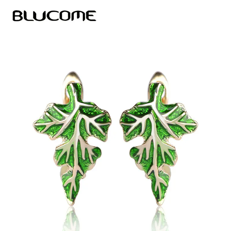 Женские маленькие серьги гвоздики Blucome медные в форме кленового листа с красной