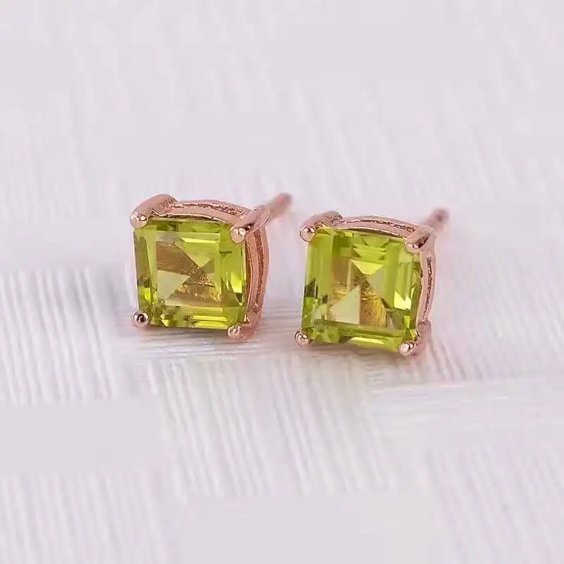 Серьги гвоздики с натуральным Перидотом 6 х6 мм серебро 925 пробы|stud earrings|earring studs