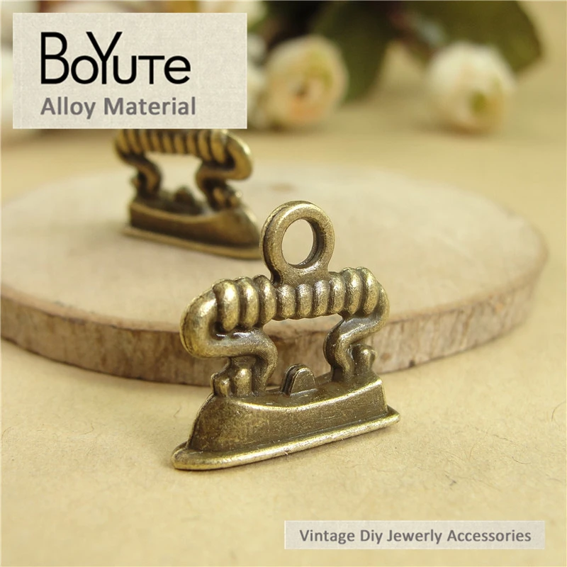 

BoYuTe (100 Pieces/lot) 16*17MM Antique Bronze Plated Zinc Alloy Electric Iron Charms Pendant Jewelry Findings for Diy Handmade