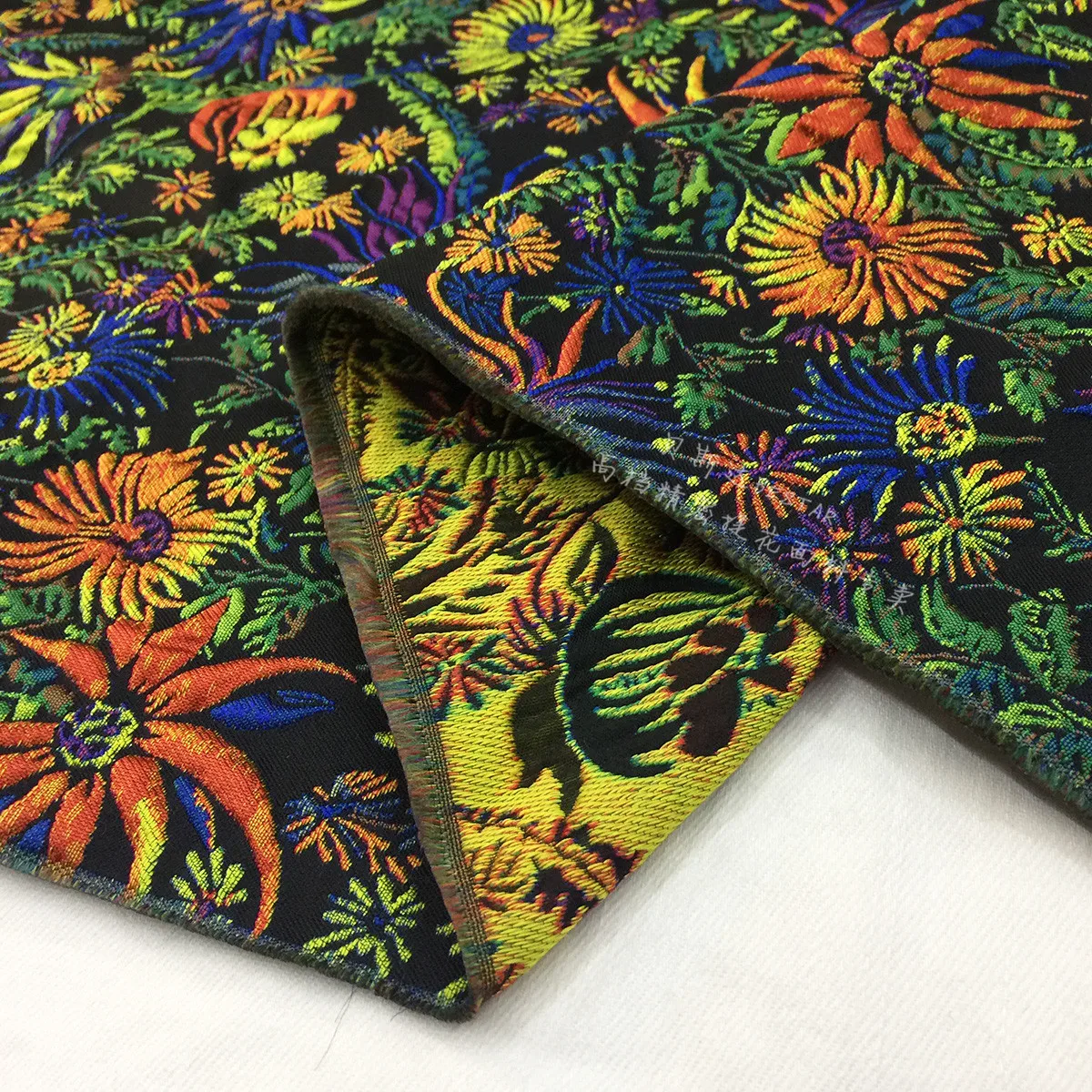 Европейская и американская Высококачественная жаккардовая ткань с зелеными