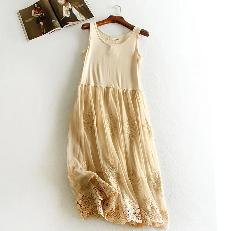 Женское Сетчатое платье с вышивкой привлекательное в стиле пэчворк на бретелях