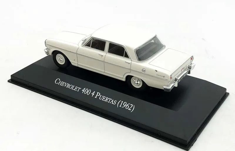 Chevrolet 400 1973 седан