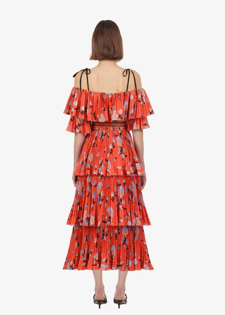 Для отпуска в богемном стиле красное цветочное напечатанное Каскадное