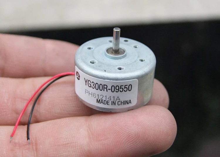 

YG300R 300 solar motor toy model DIY small fan 1.5-6V mute