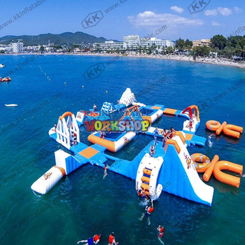 Koop Slijtvaste Pvc Custom Opblaasbare Water Park Witte Kleur Drijvende Zee Water Adventure
