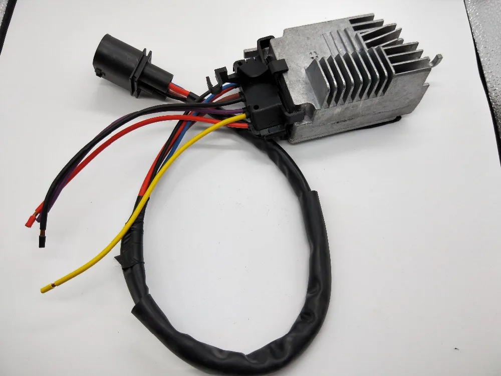 Модуль управления охлаждающим вентилятором SMD Radiato для Audi A6 C6 Skoda Octavia 2 0 TDI/TFSI 4F0959501E