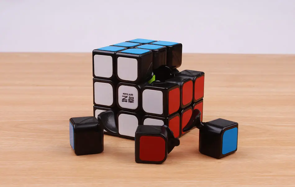 QIYI 3x3x3 магические кубики наклейки парус Головоломка Куб Профессиональный 3 на 3 скорости cubo magico развивающие игрушки Монтессори для детей
