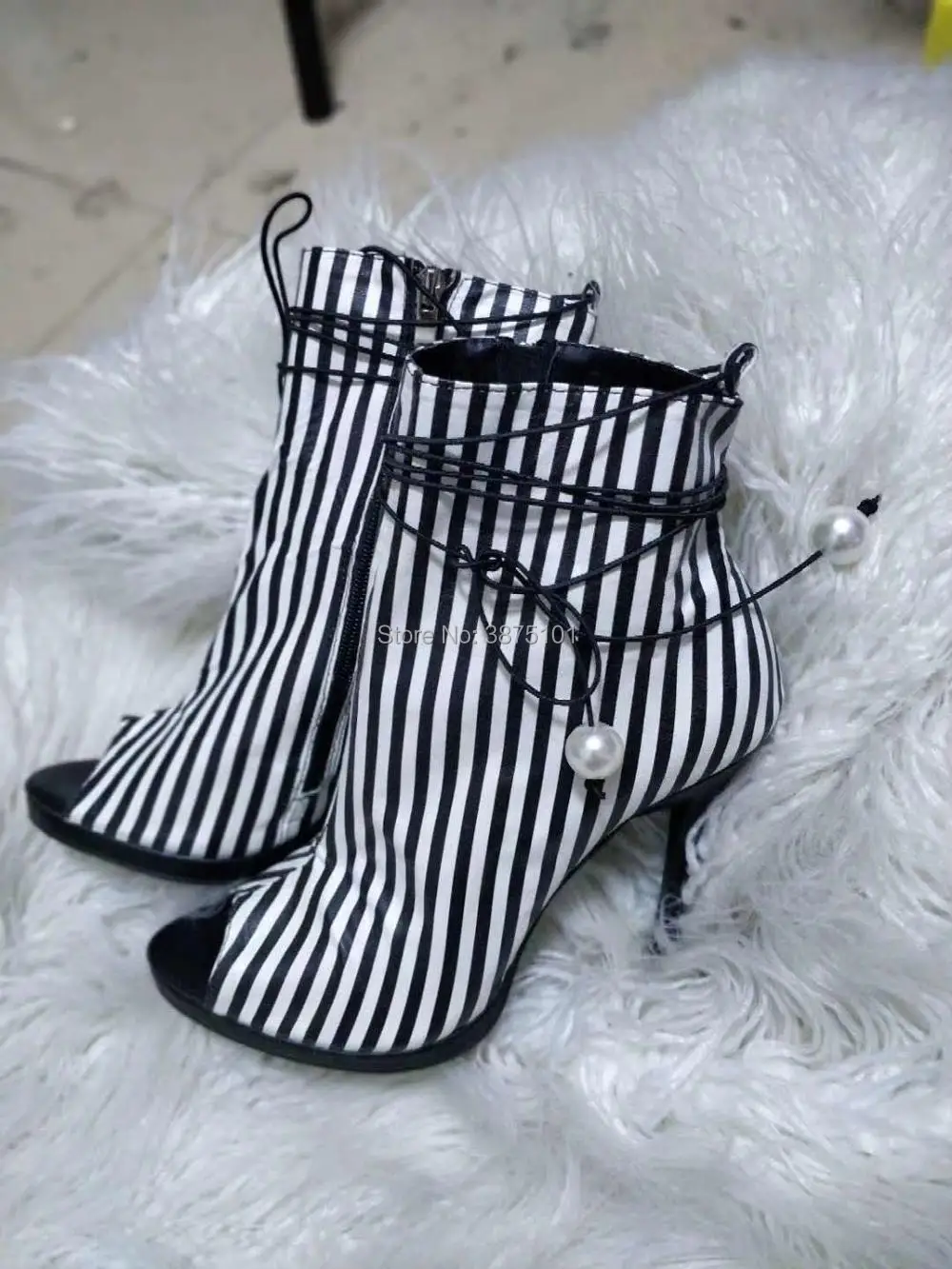 

Женские ботильоны на ремешках, белые, черные туфли-лодочки с глубоким носком и кружевным жемчугом на высоком каблуке