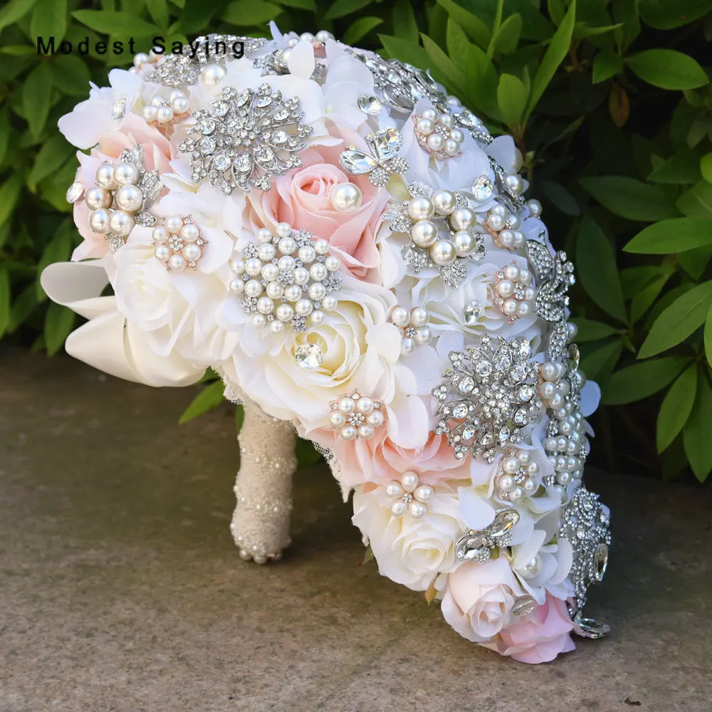 

Luxury Dripping Artificial Flowers Rosette Crystal Wedding Bouquets 2017 Pearls Bridal Bridesmaid Bouquet Wedding Accessories