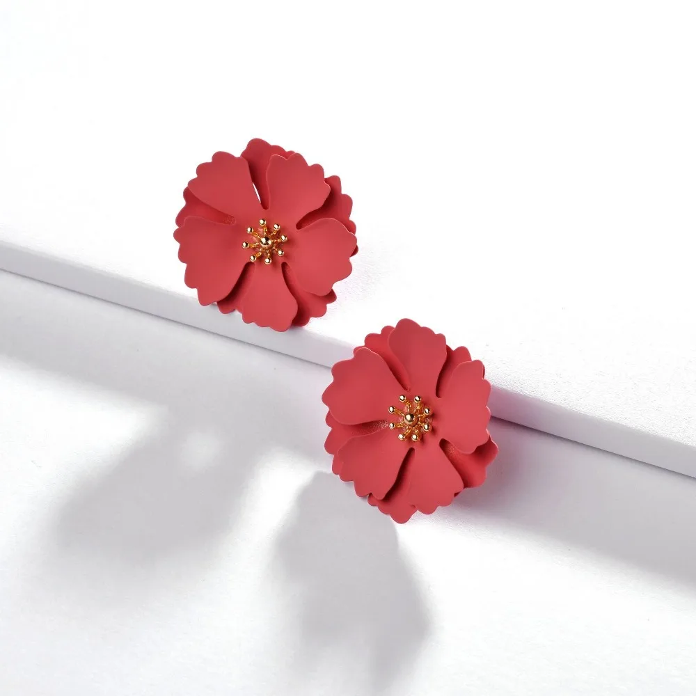 wing yuk tak Boho Small Flower Earrings For Women Hot Fashion Colourful Metal Stud 2019 Jewelry Wholesale | Украшения и