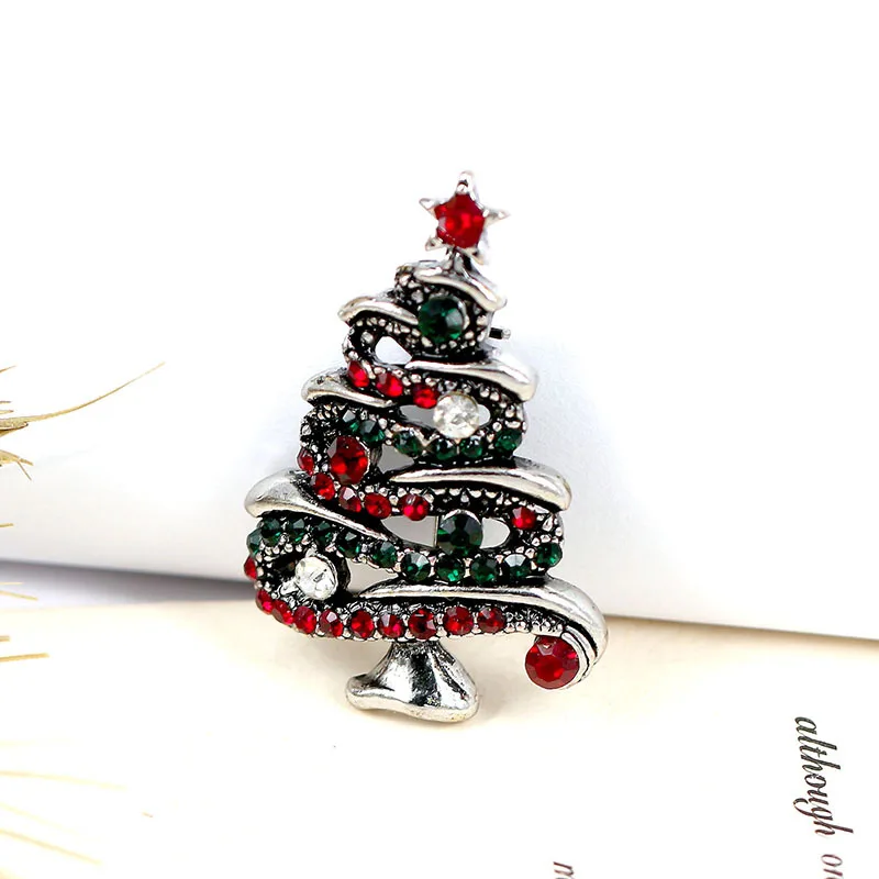 CINDY XIANG Fashion Rhinestone Christmas Tree Brooches for Women Vintage Elegant Suit Pins Coat Backpack Accessories Jewelry