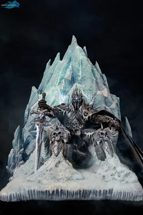 MODEL FANS wow 71cm Lich King Arthas Frozen Throne gk resin statue led light base eye Sword hilt toy for Collection | Игрушки и хобби