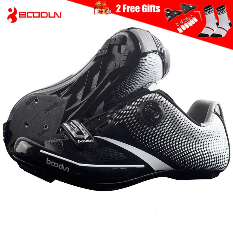 Black with cleats BOODUN, Ультралегкая Мужская обувь для велоспорта с самоблокирующимся замком, велосипедные туфли для триатлона, кроссовки для велоспорта, Zapatillas Ciclismo - Цвет: Black with cleats