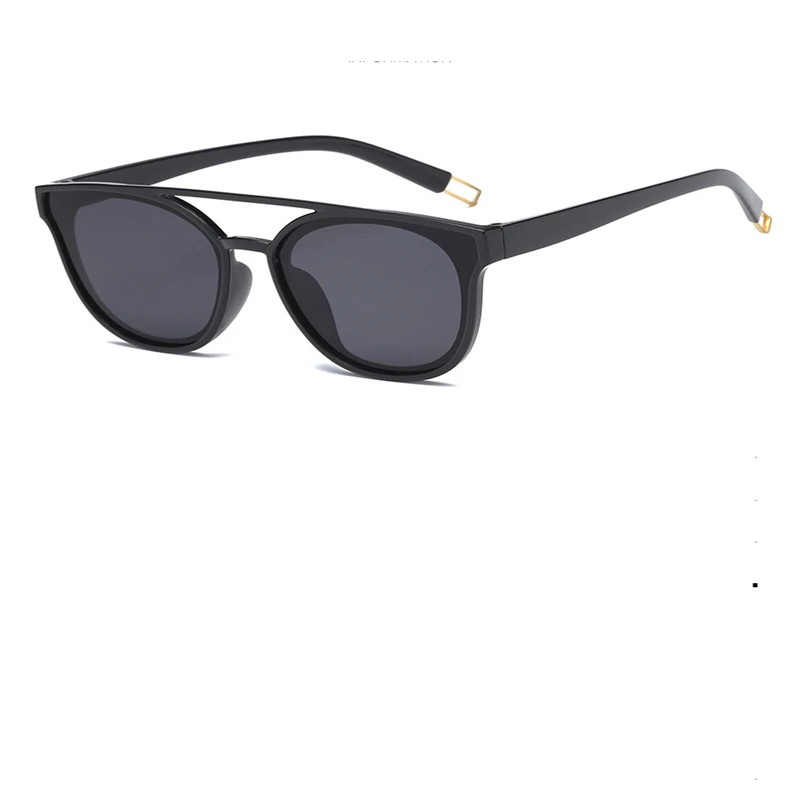 

The new 2019 men and women fashion sunglasses personality star han edition elegant men and women with red sun glasses