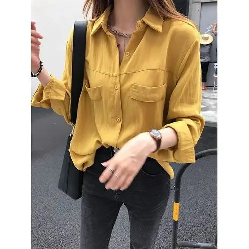 

Shirts & Blouses