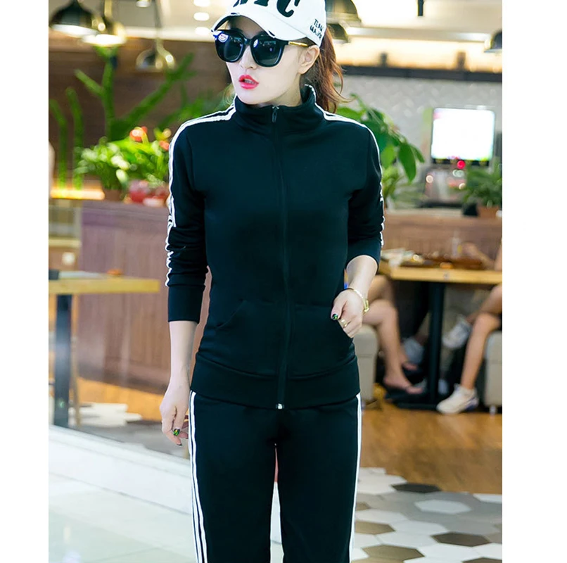 Демисезонный спортивный костюм для женщин комплект из 2 предметов в полоску