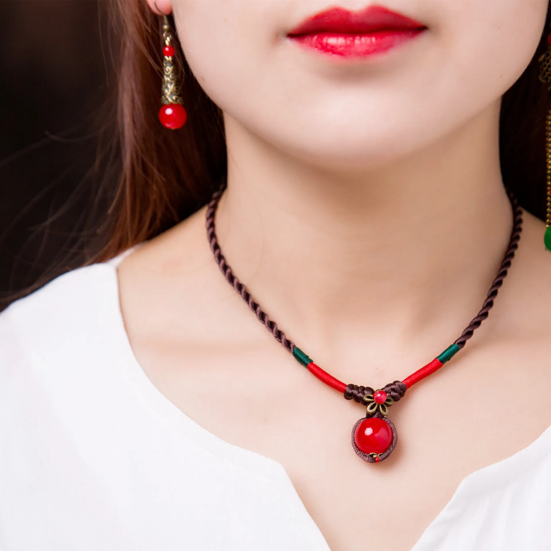 Новый Мода Этническая Чокеры Цепочки и ожерелья Винтаж красный камень Медь