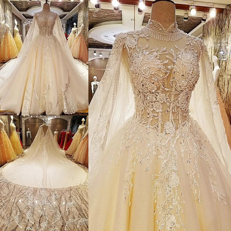 Роскошное кружевное платье с аппликацией из бисера и кристаллов свадебное 2017