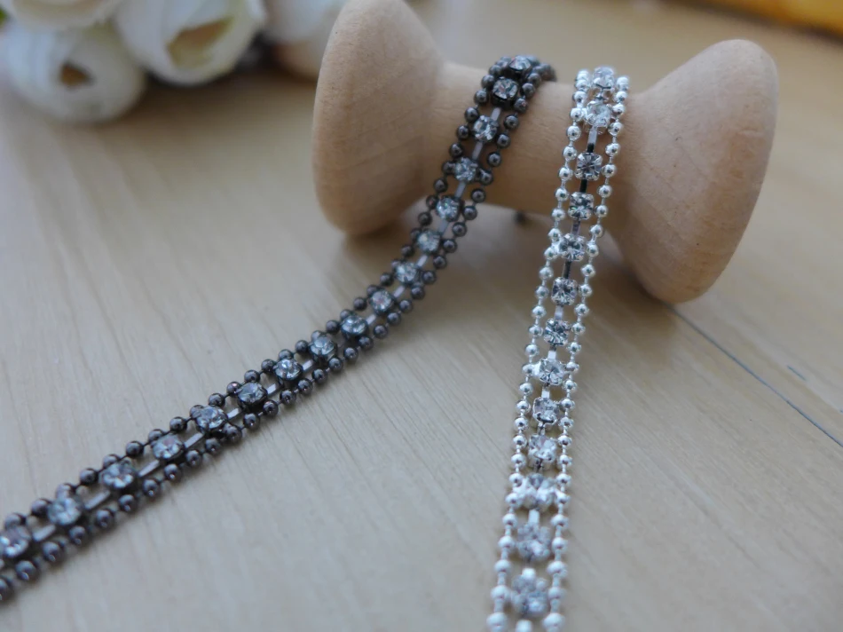 

9 Yards Sewing Accessories, Rhinestone Chain Trim, Beaded Pearl Lace Trim,Dress Decoration, Bridal Applique