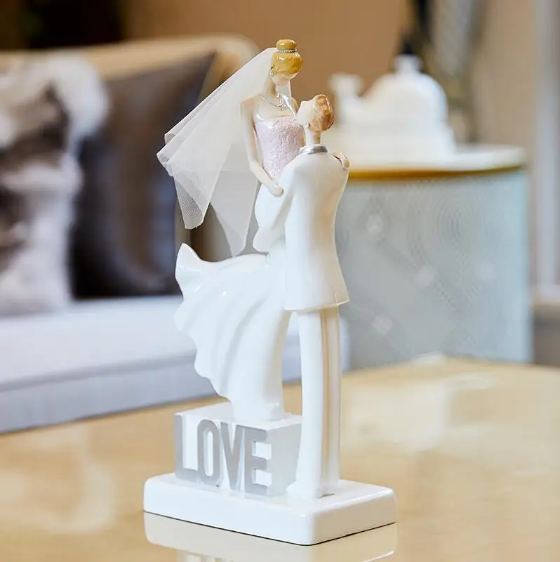 Modern Europe Creative Wedding Gift Girlfriend Anniversary Custom Ornaments Home Livingroom Desktop Resin Crafts Decoration | Дом и сад
