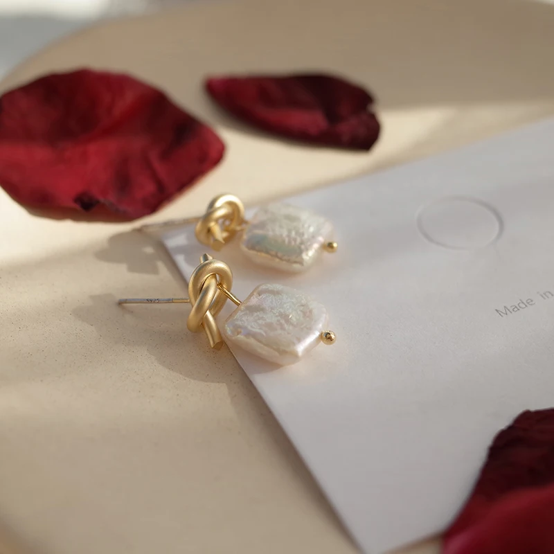 GWACC корейский дизайн металлические золотые висячие серьги в стиле барокко