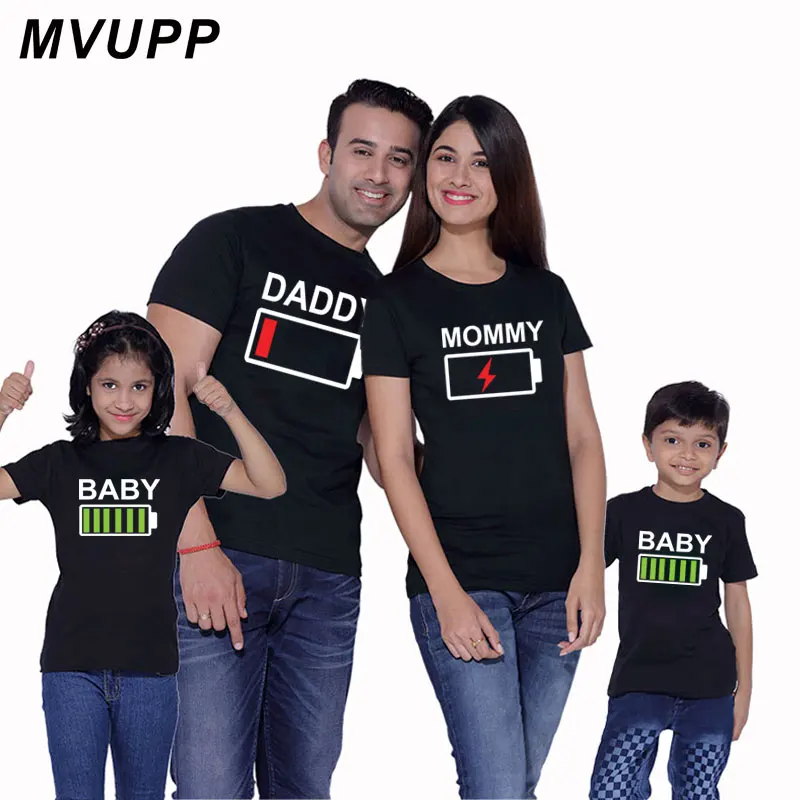 

MVUPP family look t shirt matching clothes novelty battery tshirt for daddy mommy and daughter son baby brother sister funny top