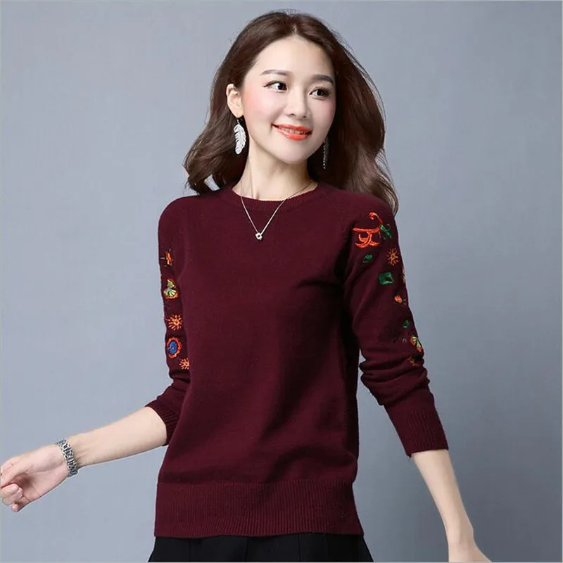 

YAGENZ 2020 Spring/Autumn New Women Knit Short Sweater Korean Women O neck Embroidery Long Sleeve Pullover Sweater Plue Size 3XL
