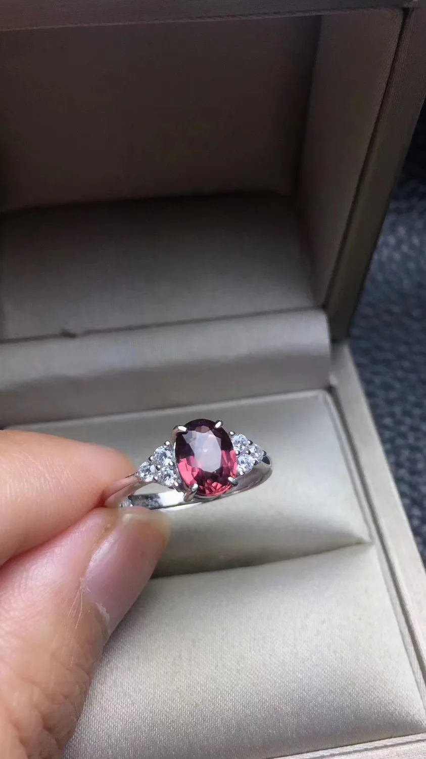 

Natural red garnet Ring S925 Silver Natural gemstone elegant Fashion Simple round Ring girl Women's gift Rings Office Jewelry