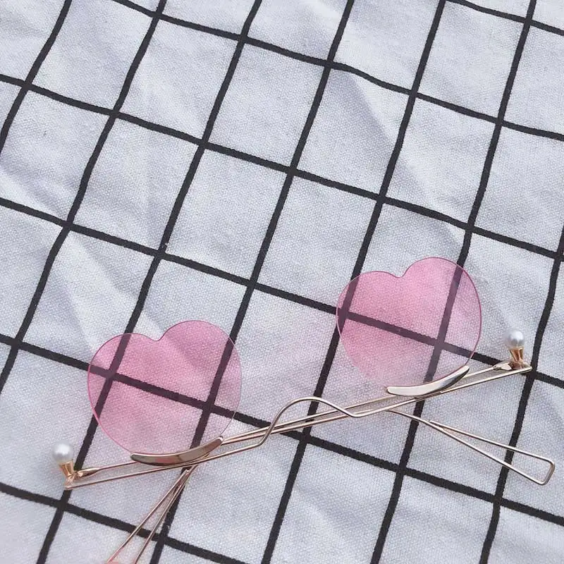 Сексуальные винтажные женские солнцезащитные очки в форме сердца, без оправы градиентный Океанский объектив, солнцезащитные очки для мужчин и женщин, очки с жемчужным декором - Цвет линз: pink