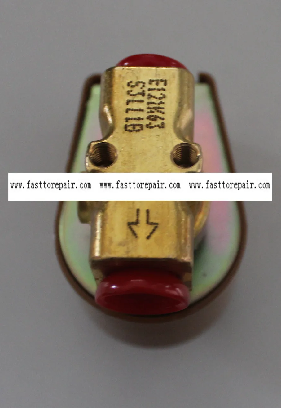 СОЛЕНОИДНЫЕ клапаны Parker Lucifer E121K63(7121KBG2LR00) для масляной горелка новые и