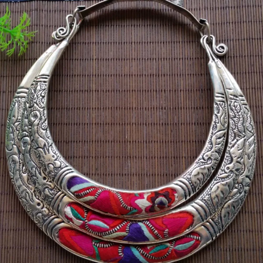 Лидер продаж новое многослойное ожерелье с вышивкой в национальном стиле