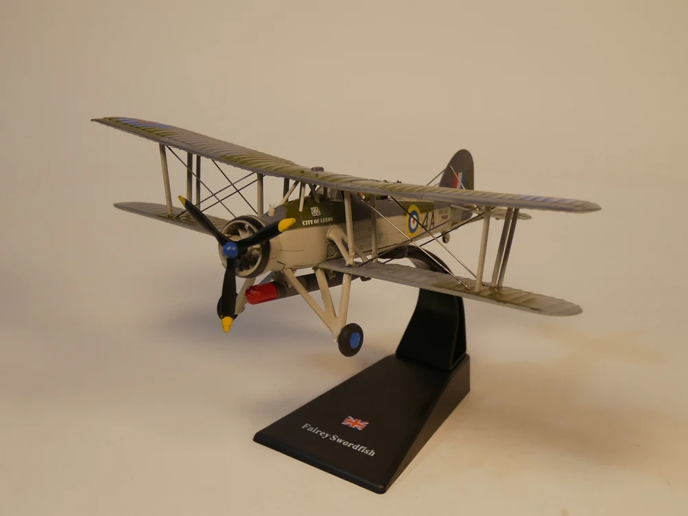 1: 72 Королевского флота W5856 Феи меч рыбы литье модель самолета |