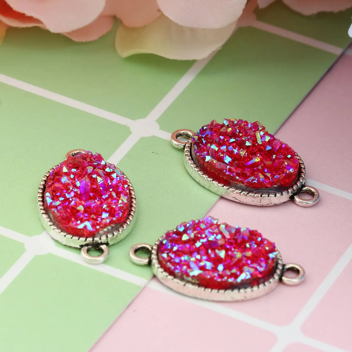 Серия Druzy сплав эллиптический Шарм Разъем AB Цвет Матовый круглый полимерный патч