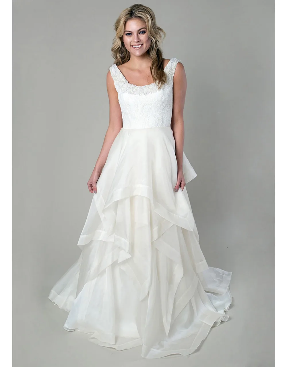 Большой размер 2015 чешские новый свадебное платье мода разработанный сексуальная