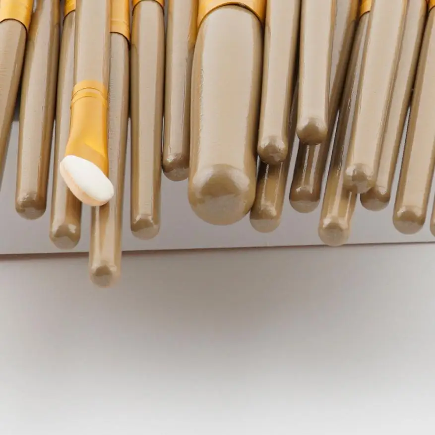 

20PCS/1Set high quality Brushes Makeup Cosmetic Pro Set Powder Foundation Eyeshadow Lip Brush Beauty Girl Dropshopping 10.12
