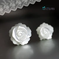 cute girls natural shell rose earring for women korea style studs earrings with shell flower female jewelry wedding party gift