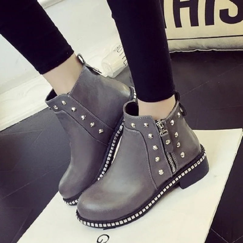 2019 booties female Martin boots autumn and winter new rivets plus velvet Korean warm women's children's shoes | Обувь
