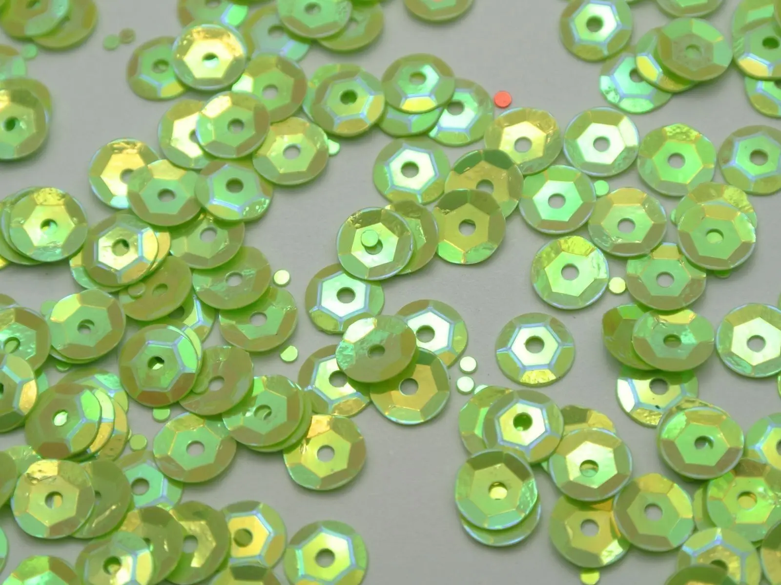 

5000 Green AB 6mm CUP round loose sequins Paillettes sewing Wedding craft